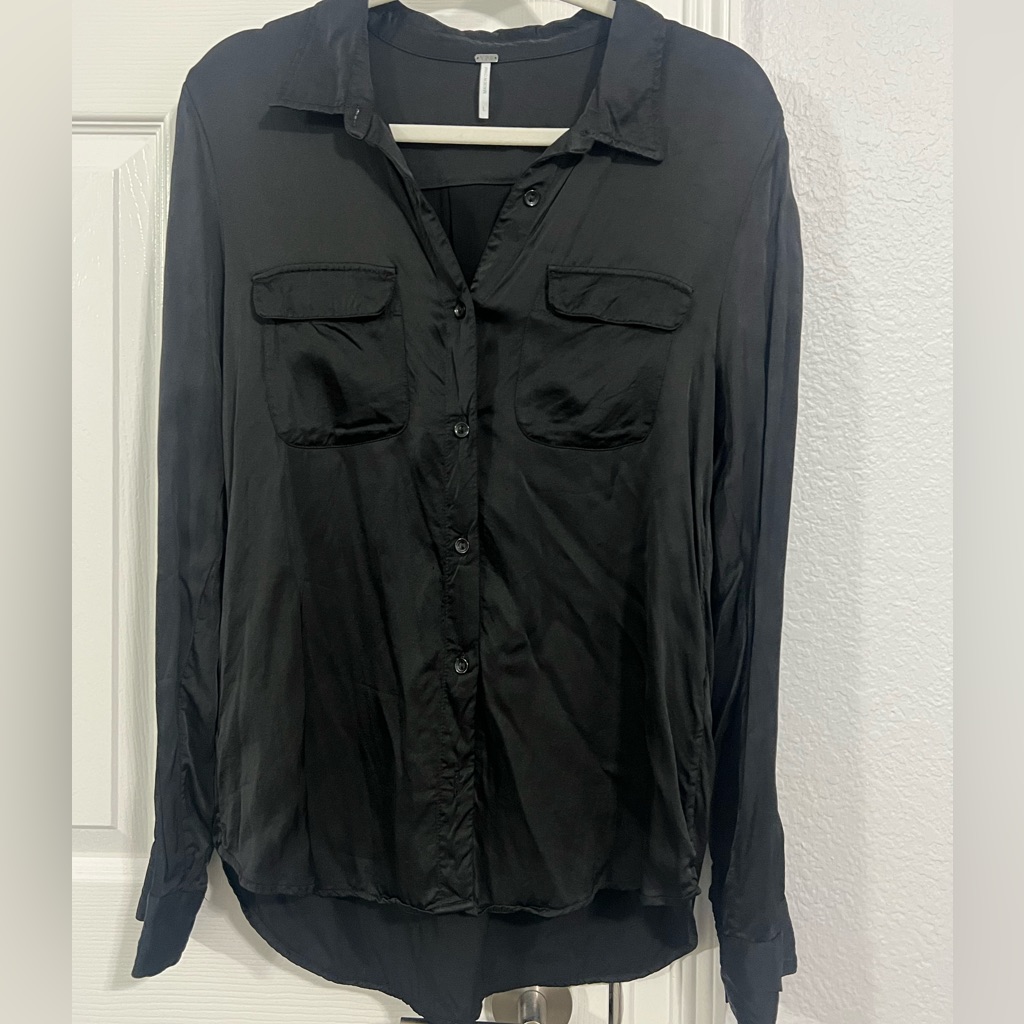 Yfb Brand Black Button Up Blouse 55 Viscose 45 Rayon
